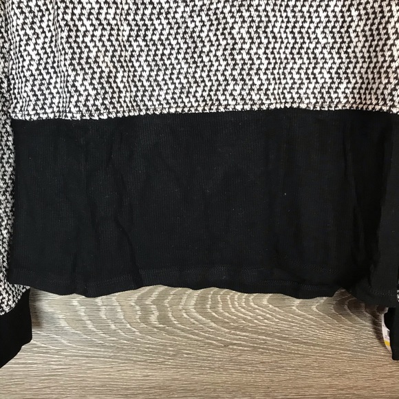 INC deep black metallic long sleeve knit sweater - Picture 5 of 10